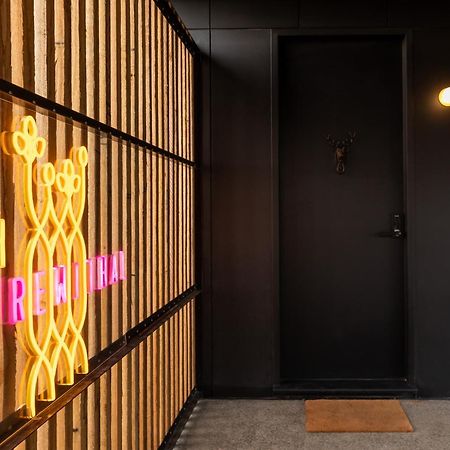 Carlton Wherewithal Luxury Suites מראה חיצוני תמונה