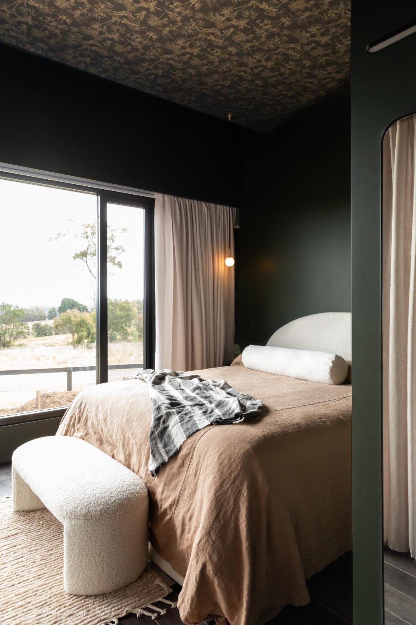 Carlton Wherewithal Luxury Suites מראה חיצוני תמונה