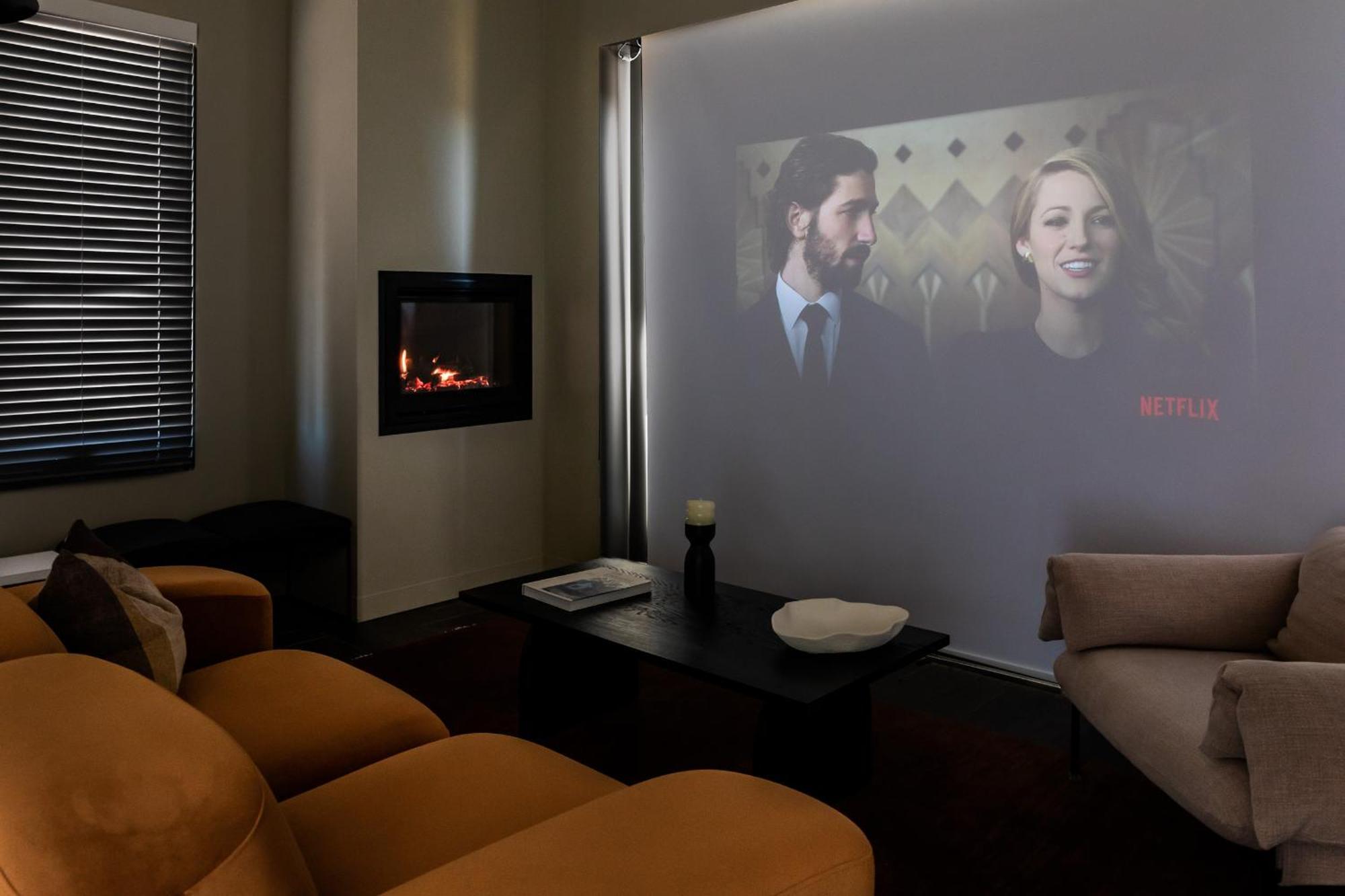 Carlton Wherewithal Luxury Suites מראה חיצוני תמונה